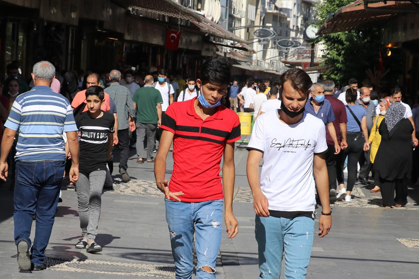  Gaziantep’te Covid-19 kurallarına uymayanlara verilen cezalar devam ediyor